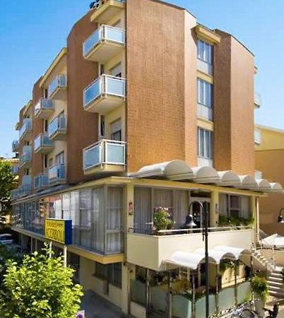 Hotel Acerboli Римини Екстериор снимка