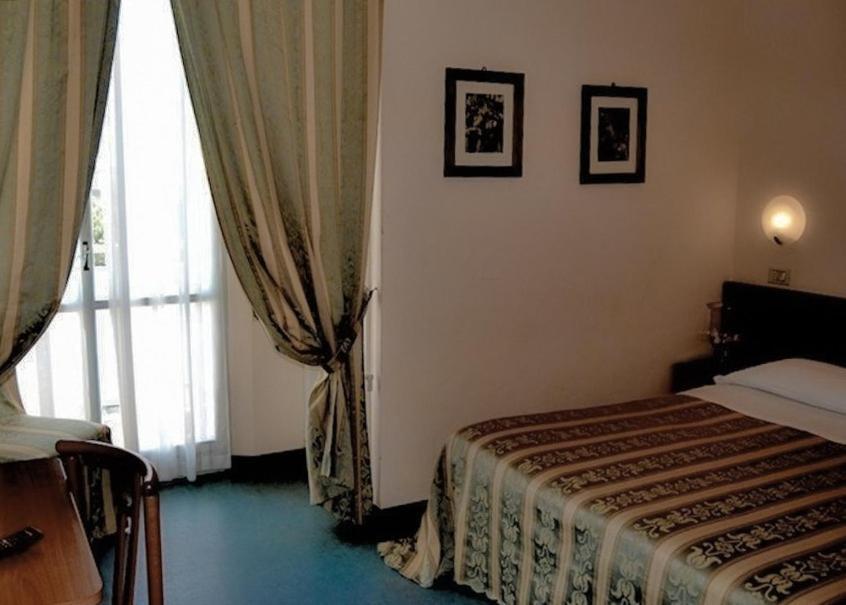 Hotel Acerboli Римини Екстериор снимка
