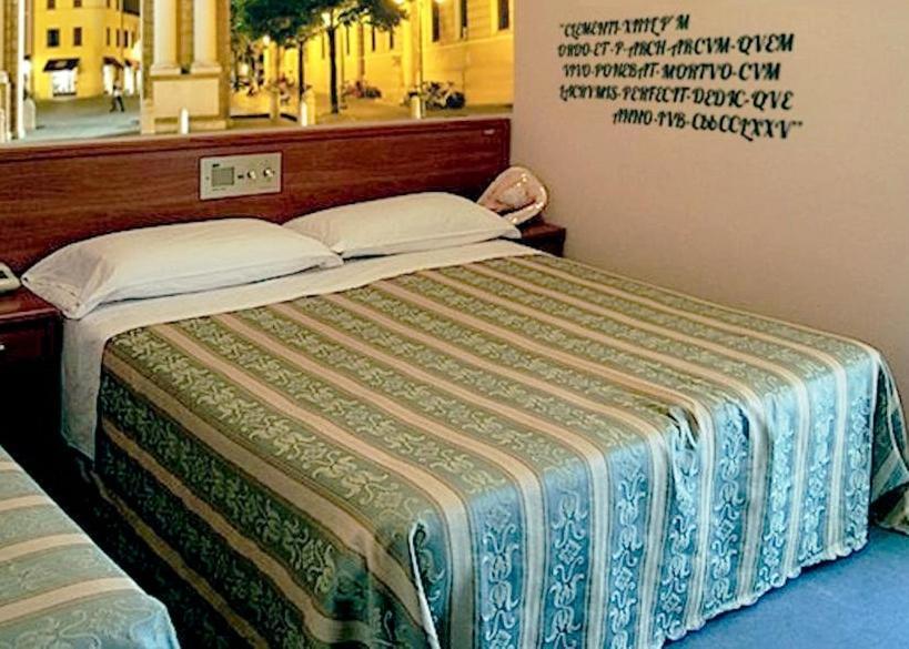 Hotel Acerboli Римини Екстериор снимка