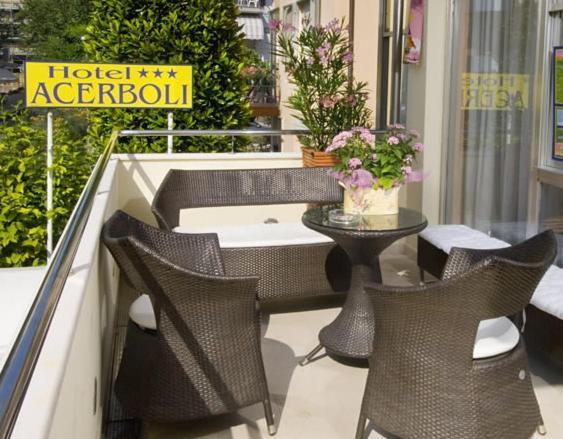 Hotel Acerboli Римини Екстериор снимка